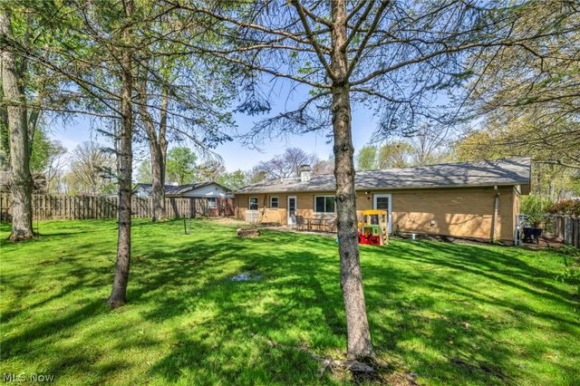 28523 Holly Drive, Olmsted Twp, OH 44070