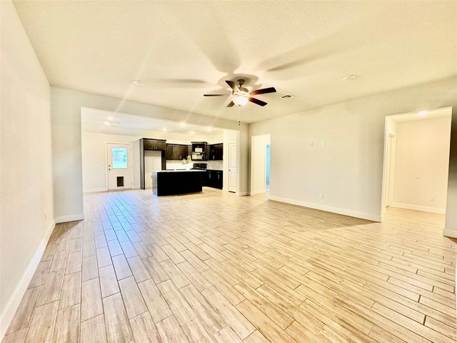 8713 N 63rd East Avenue, Owasso, OK 74055