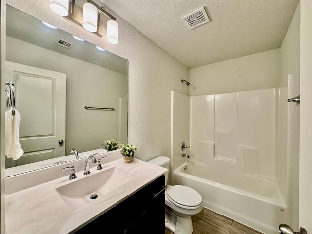 8713 N 63rd East Avenue, Owasso, OK 74055