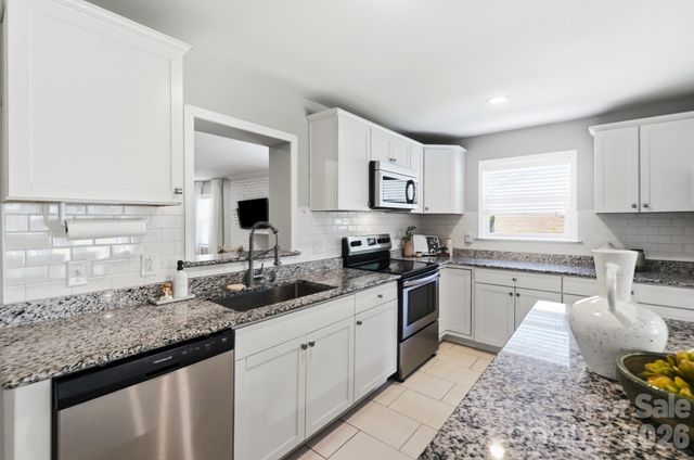 1816 Northcliff Drive, Charlotte, NC 28216