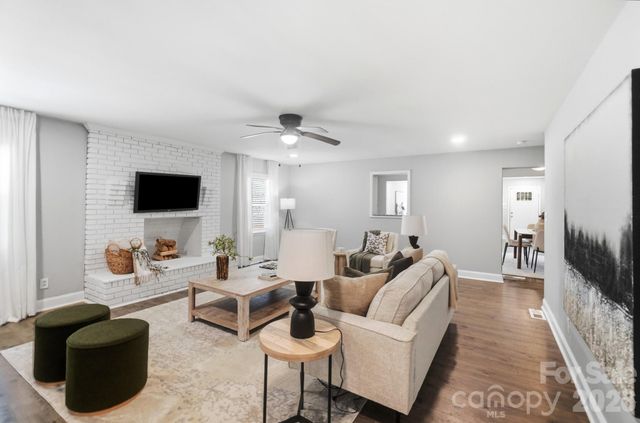 1816 Northcliff Drive, Charlotte, NC 28216