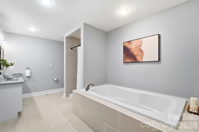 1816 Northcliff Drive, Charlotte, NC 28216