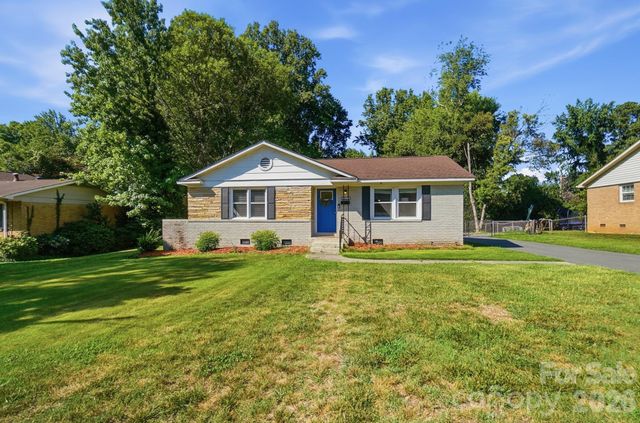 1816 Northcliff Drive, Charlotte, NC 28216