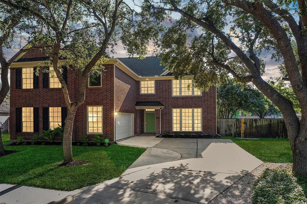 3427 Shadowchase Drive, Houston, TX 77082