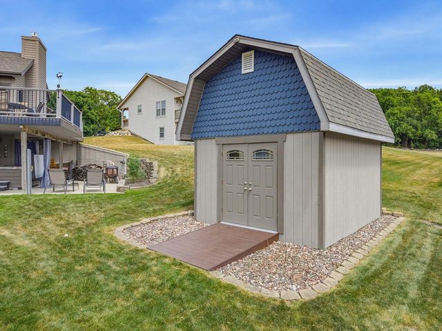 548 Fox River Hills DRIVE, Waterford, WI 53185