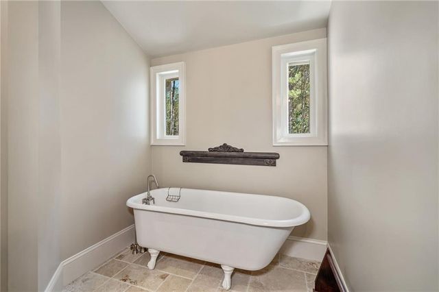 424 Cable Road, Waleska, GA 30183