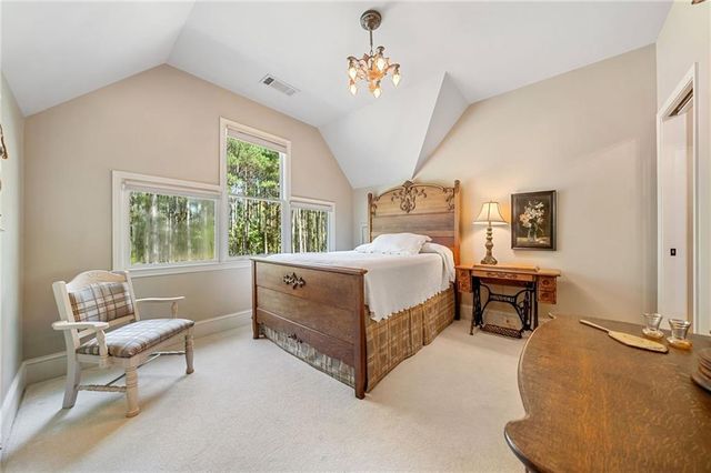 424 Cable Road, Waleska, GA 30183