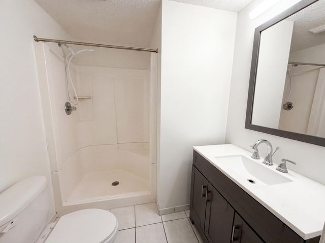 11878 100th Place N, Maple Grove, MN 55369