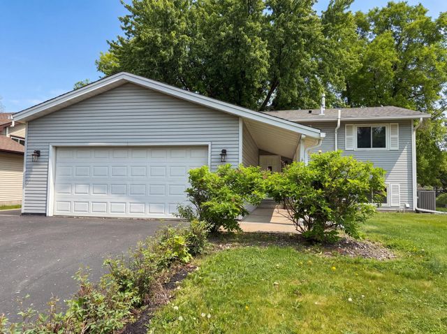 11878 100th Place N, Maple Grove, MN 55369