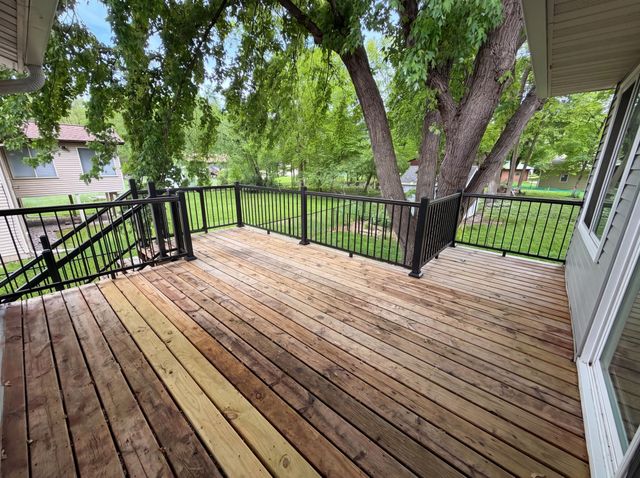 11878 100th Place N, Maple Grove, MN 55369