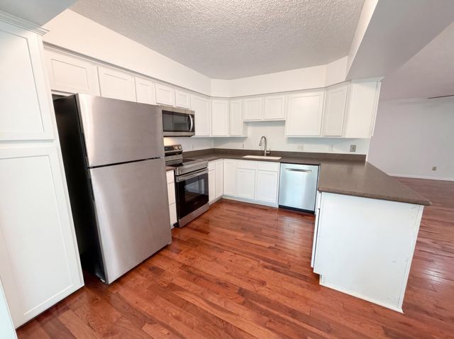 11878 100th Place N, Maple Grove, MN 55369