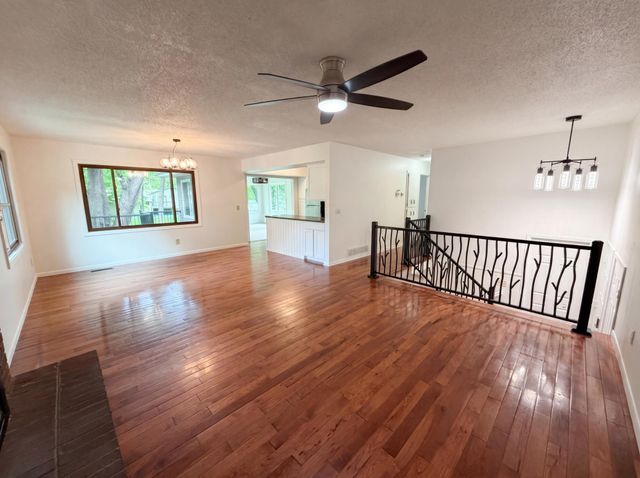 11878 100th Place N, Maple Grove, MN 55369