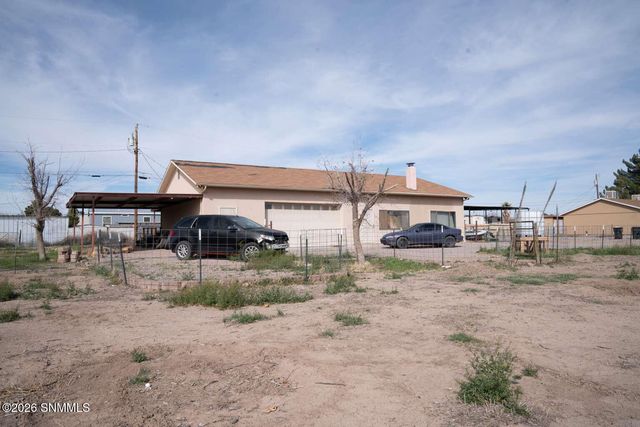 1507 Roadrunner Lane, Las Cruces, NM 88007