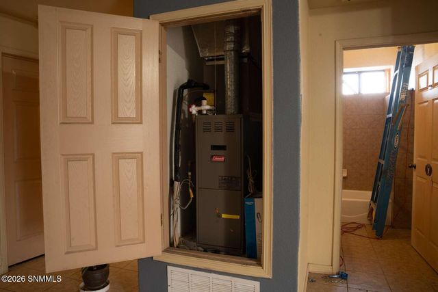 1507 Roadrunner Lane, Las Cruces, NM 88007