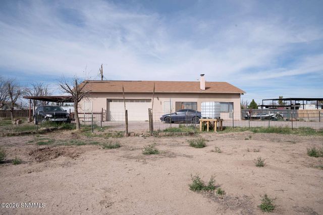 1507 Roadrunner Lane, Las Cruces, NM 88007