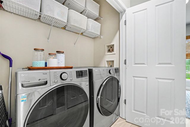116 E Decatur Avenue, Mooresville, NC 28117