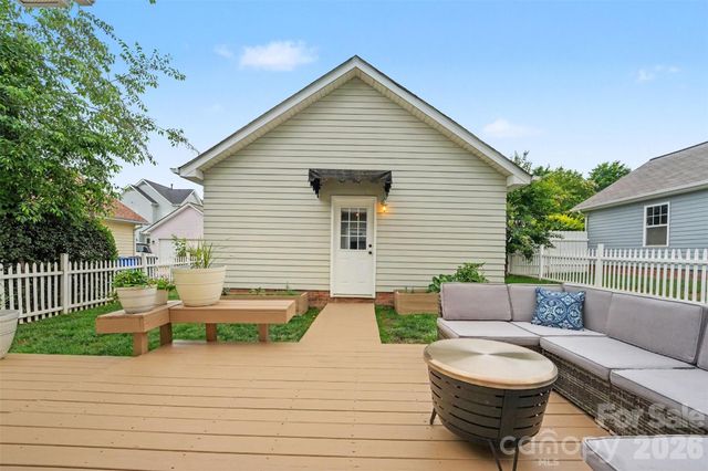 116 E Decatur Avenue, Mooresville, NC 28117