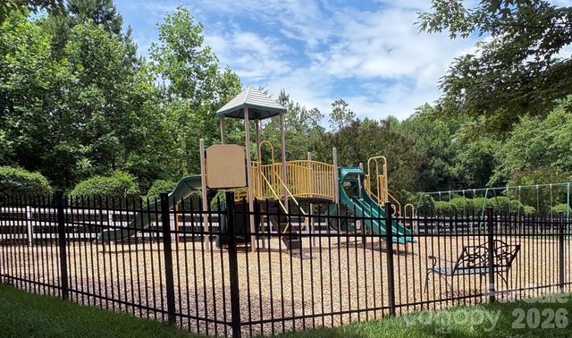 116 E Decatur Avenue, Mooresville, NC 28117