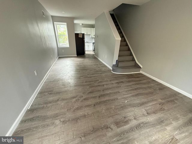 2447 INGERSOLL ST, Philadelphia, PA 19121