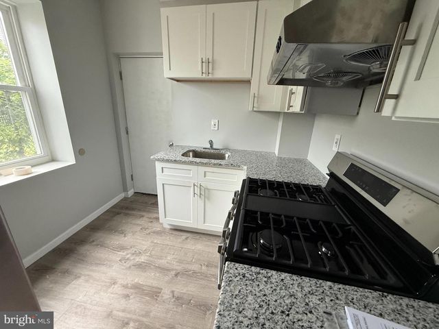 2447 INGERSOLL ST, Philadelphia, PA 19121