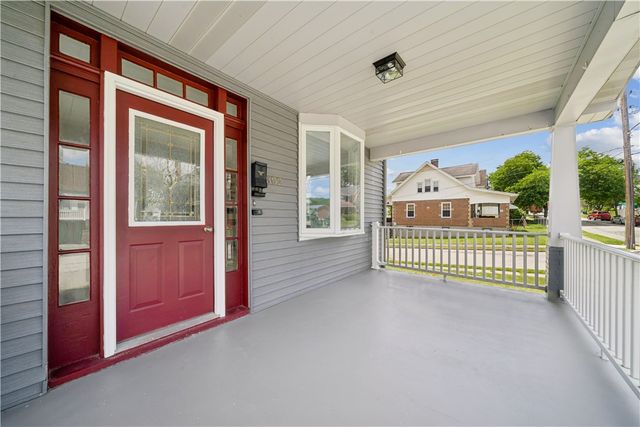 302 N 6th St, Hempfield Twp, PA 15697