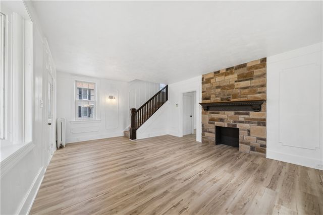 302 N 6th St, Hempfield Twp, PA 15697