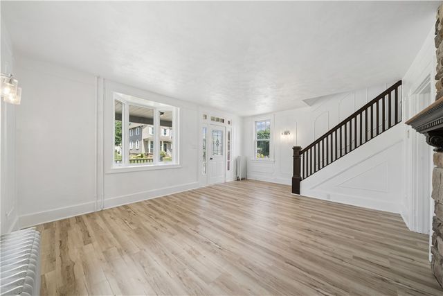 302 N 6th St, Hempfield Twp, PA 15697