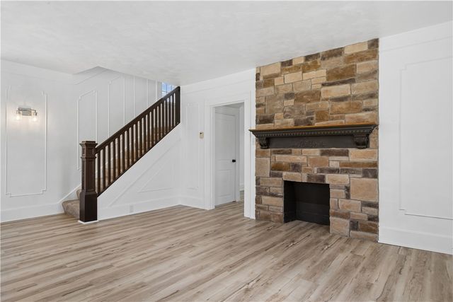 302 N 6th St, Hempfield Twp, PA 15697