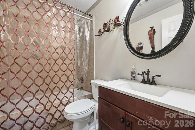 6833 Shiloh Ridge Lane, Charlotte, NC 28212