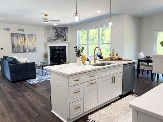 4801 Piper LANE, Mount Pleasant, WI 53403