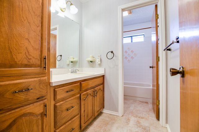 3214 Cedarhill Dr, San Angelo, TX 76904