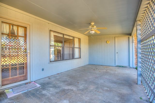 3214 Cedarhill Dr, San Angelo, TX 76904