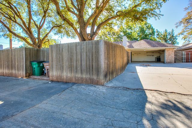 3214 Cedarhill Dr, San Angelo, TX 76904