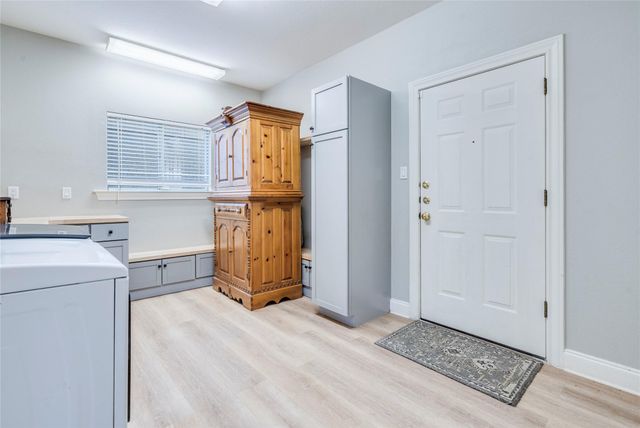 106 Rupen CT, Lakeway, TX 78734