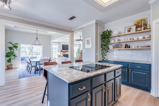 106 Rupen CT, Lakeway, TX 78734