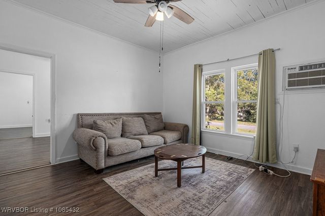 277 E Grove Street, Magazine, AR 72943