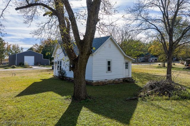 277 E Grove Street, Magazine, AR 72943