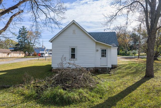 277 E Grove Street, Magazine, AR 72943