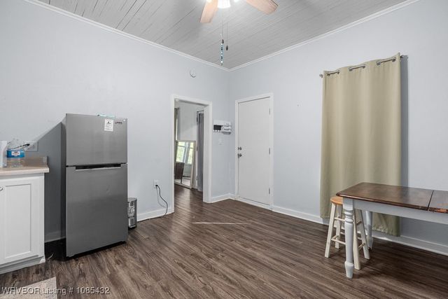 277 E Grove Street, Magazine, AR 72943