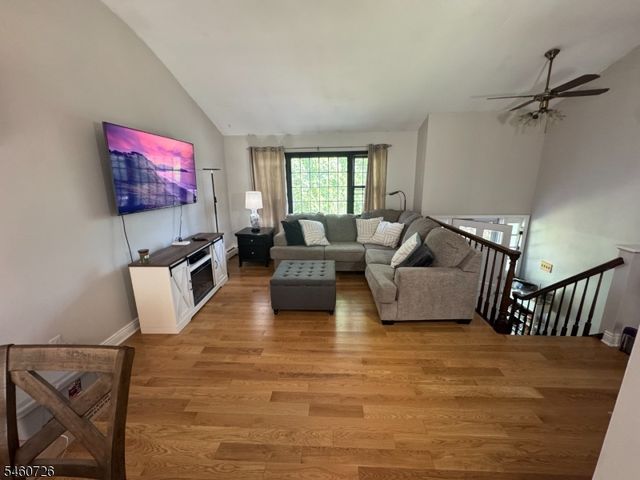55 Mary Ann Rd, Jefferson Twp., NJ 07438