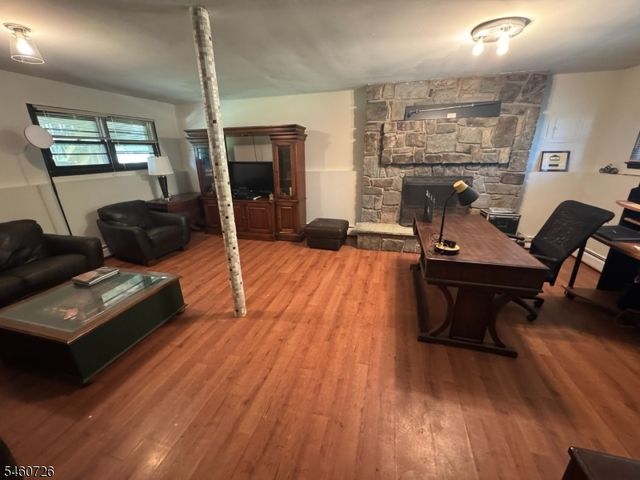 55 Mary Ann Rd, Jefferson Twp., NJ 07438