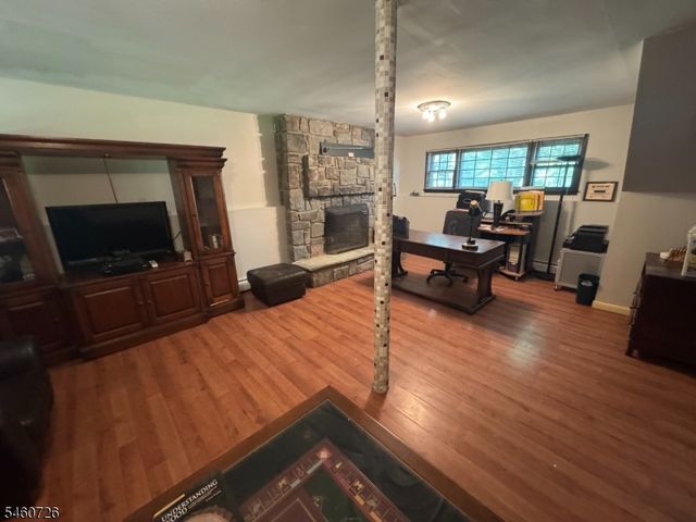 55 Mary Ann Rd, Jefferson Twp., NJ 07438