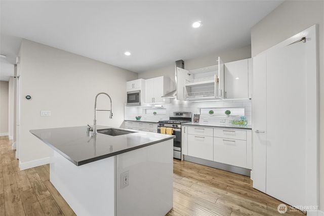 12220 SE 251st Place, Kent, WA 98030