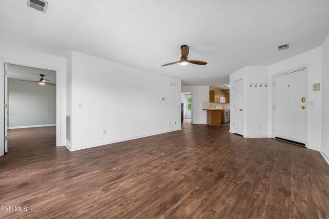 100 Gables Place 206, Kingsport, TN 37664