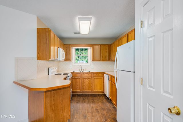 100 Gables Place 206, Kingsport, TN 37664