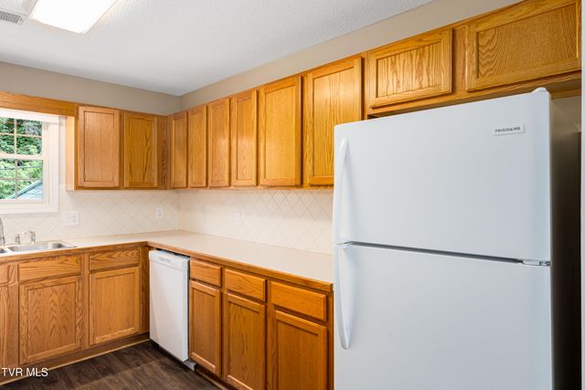 100 Gables Place 206, Kingsport, TN 37664