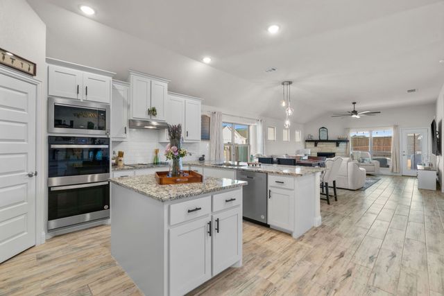 701 Bass Lake Lane, Cleburne, TX 76033