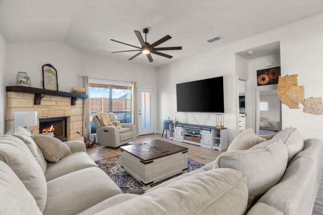 701 Bass Lake Lane, Cleburne, TX 76033