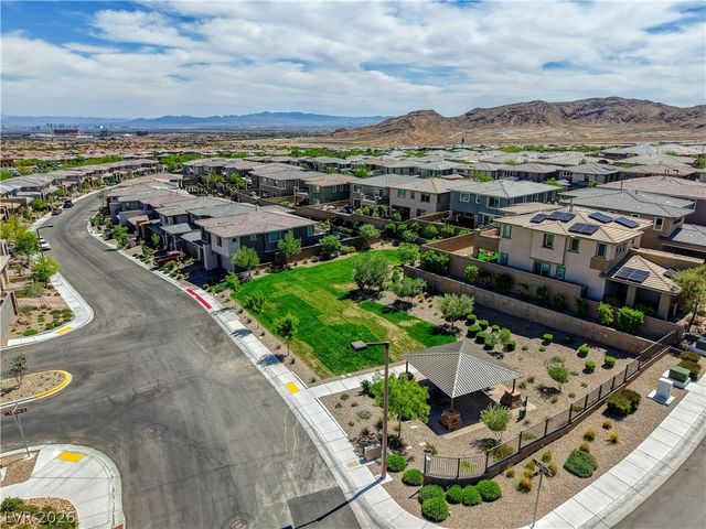 12472 Dolan Point Street, Las Vegas, NV 89138