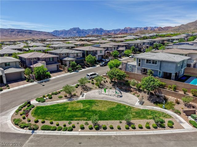 12472 Dolan Point Street, Las Vegas, NV 89138